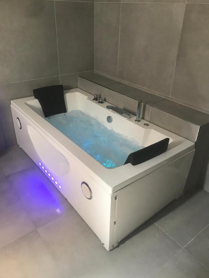 Apartman 3Kk 80 M2 S Virivkou A Saunou 이흘라바 외부 사진
